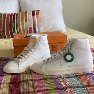 New with tags Nike Mid Blazer Vintage Sail